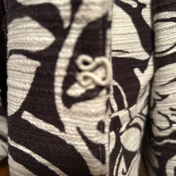 Chico's Black and Cream Floral Blazer - Picture 2 of 7